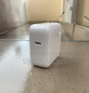 Macbook Air Compatible 30w Type-C Charger Used –Original Apple Quality