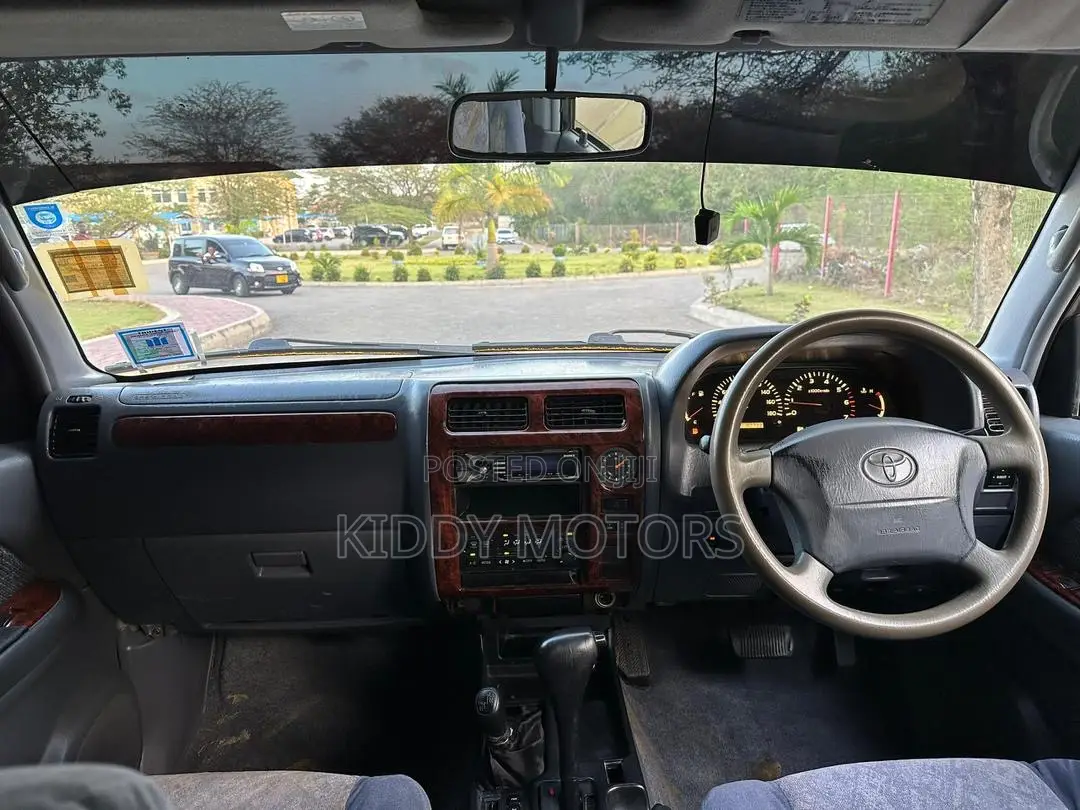 Toyota Land Cruiser Prado 2001 Silver
