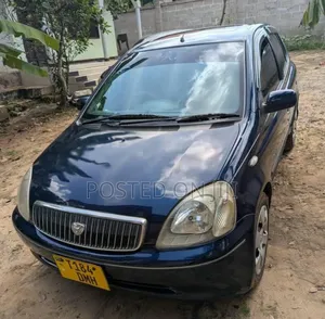 Toyota Vitz 2005 Blue