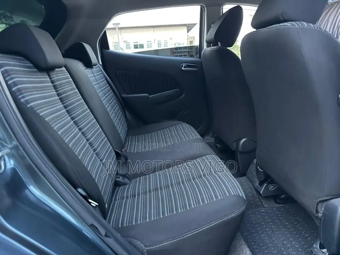 Mazda Demio 2011 Gray