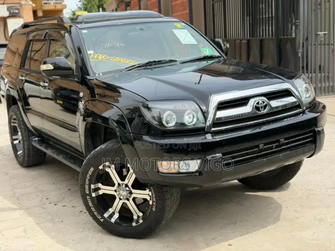 Toyota Hilux Surf 2004 Black