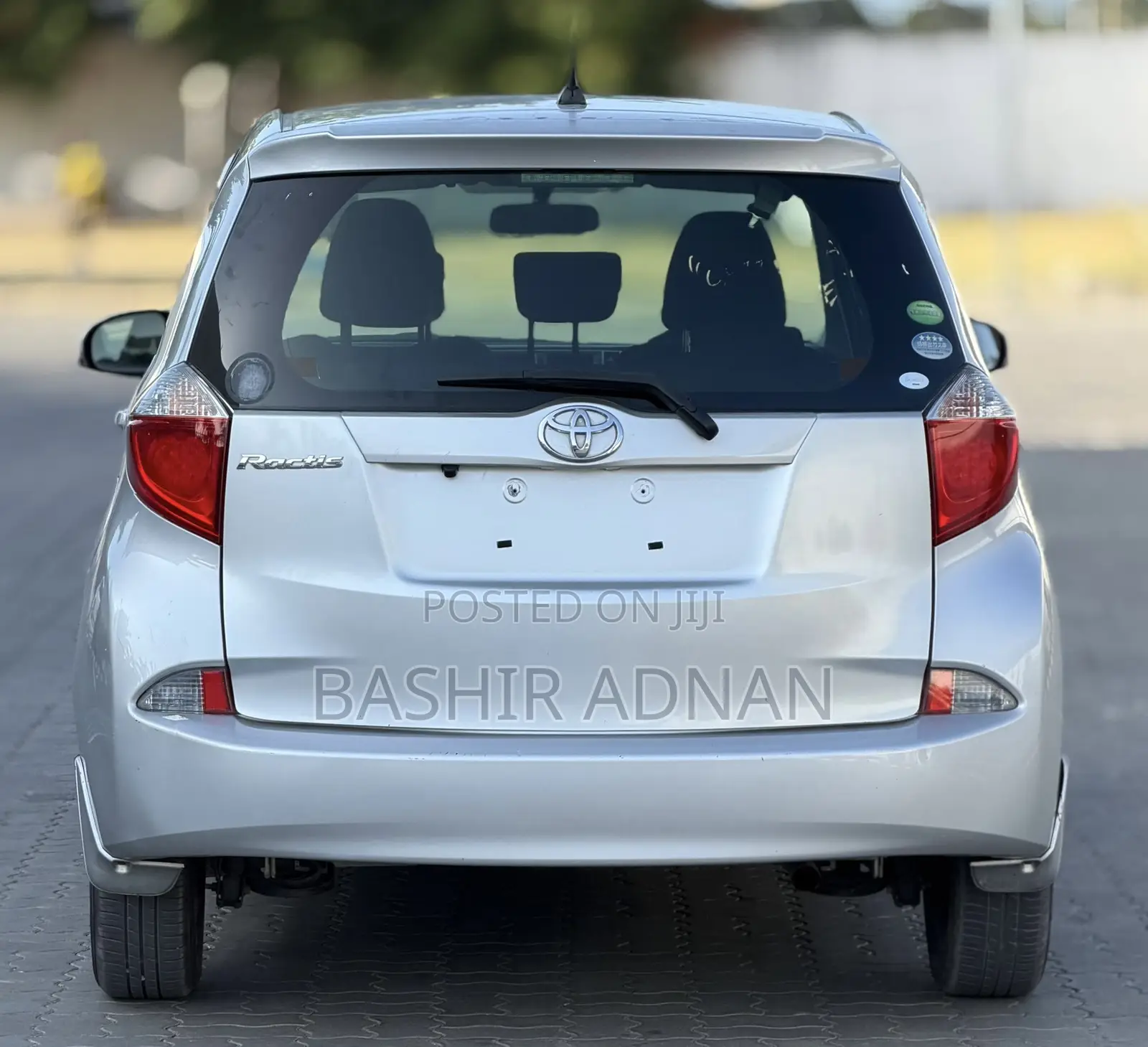 Toyota Ractis 2012 Silver