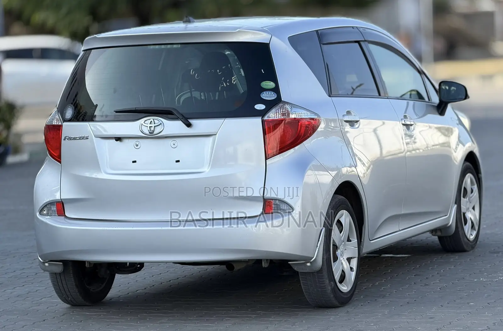 Toyota Ractis 2012 Silver