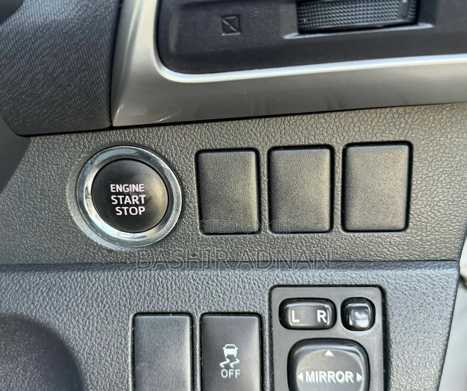 Toyota Ractis 2012 Silver