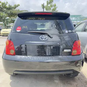 Toyota IST 2005 Black