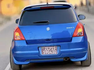 Suzuki Swift 2010 Blue