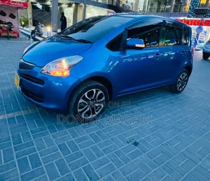 Toyota Ractis 1.3 FWD 2009 Blue