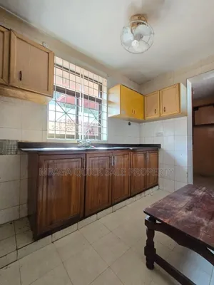6bdrm House in Mikocheni for rent