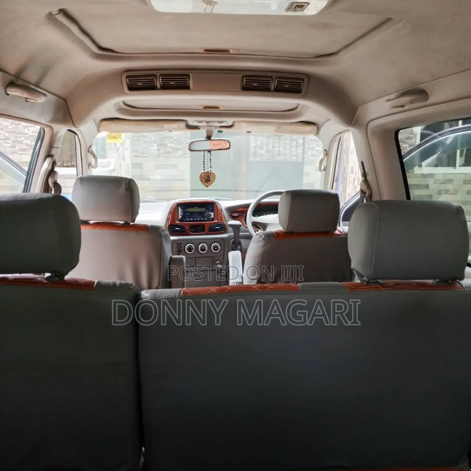 Toyota Noah 2001 Silver
