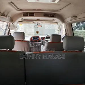 Toyota Noah 2001 Silver
