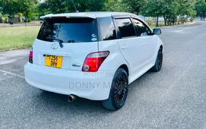 Toyota IST 2005 White