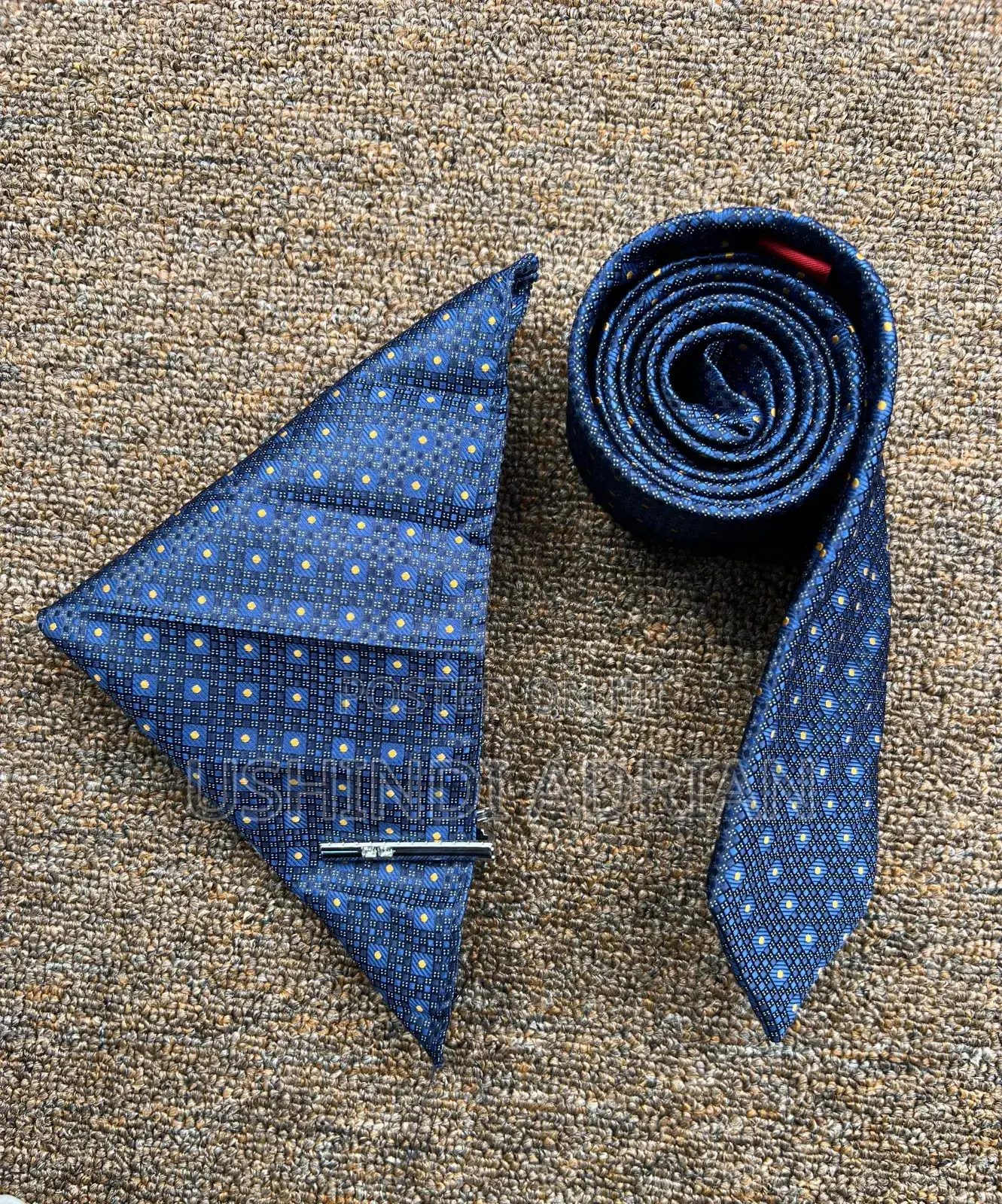 Tai Ya Kisasa Ya Kidigitali (Slim Fit Premium Tie)