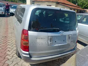 Toyota Succeed 2007 Silver
