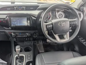 Toyota Hilux 2024 Black