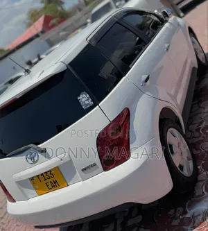 Toyota IST 2005 White