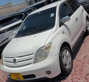 Toyota IST 2005 White