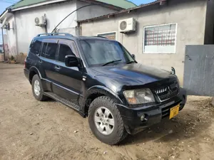 Mitsubishi Pajero 2004 Black