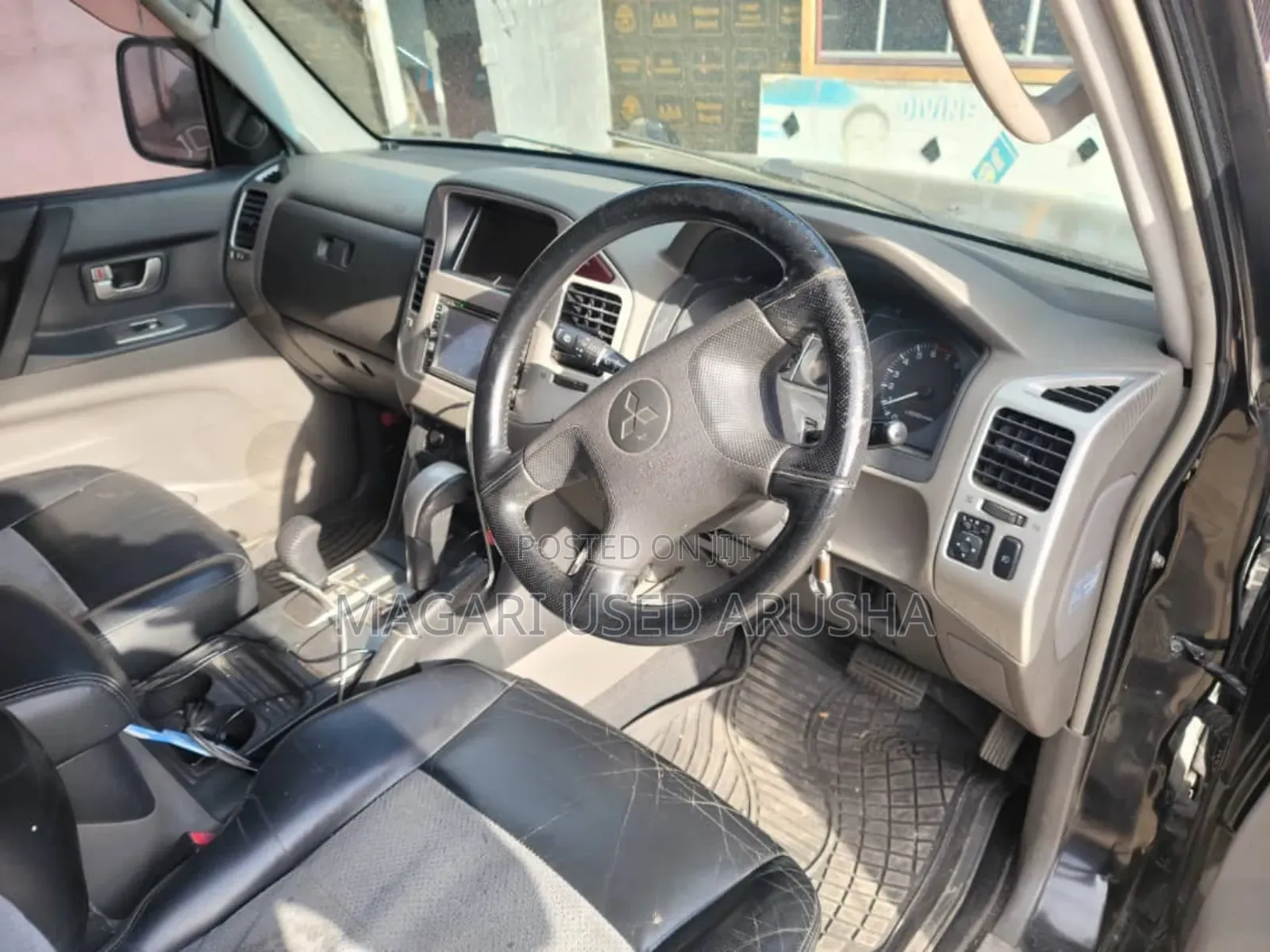 Mitsubishi Pajero 2004 Black