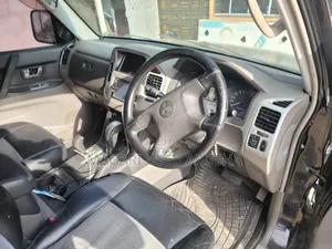 Mitsubishi Pajero 2004 Black