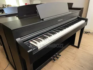 Yamaha Clavinova CLP 745r