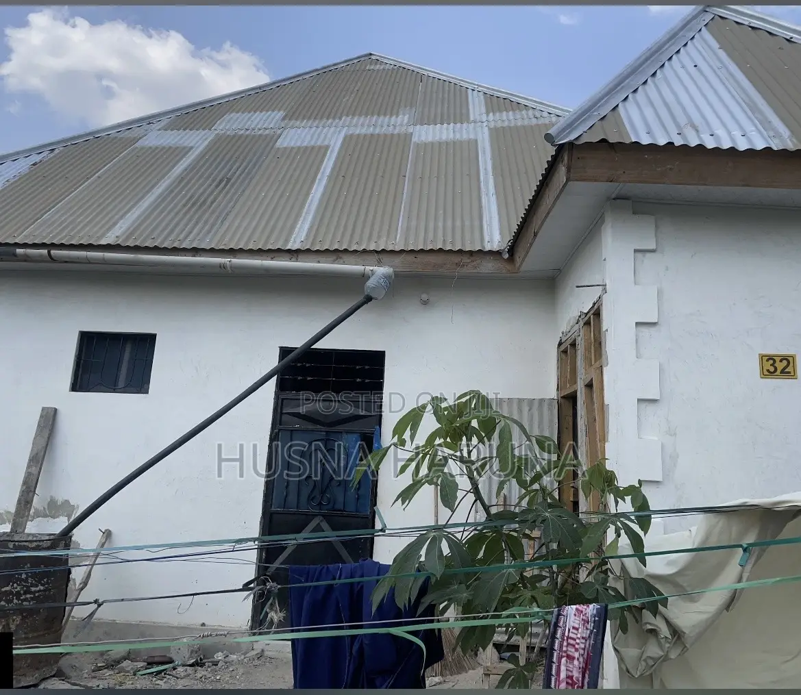 5bdrm House in Husna, Ilala for sale