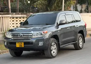 Toyota Land Cruiser 2015 Gray