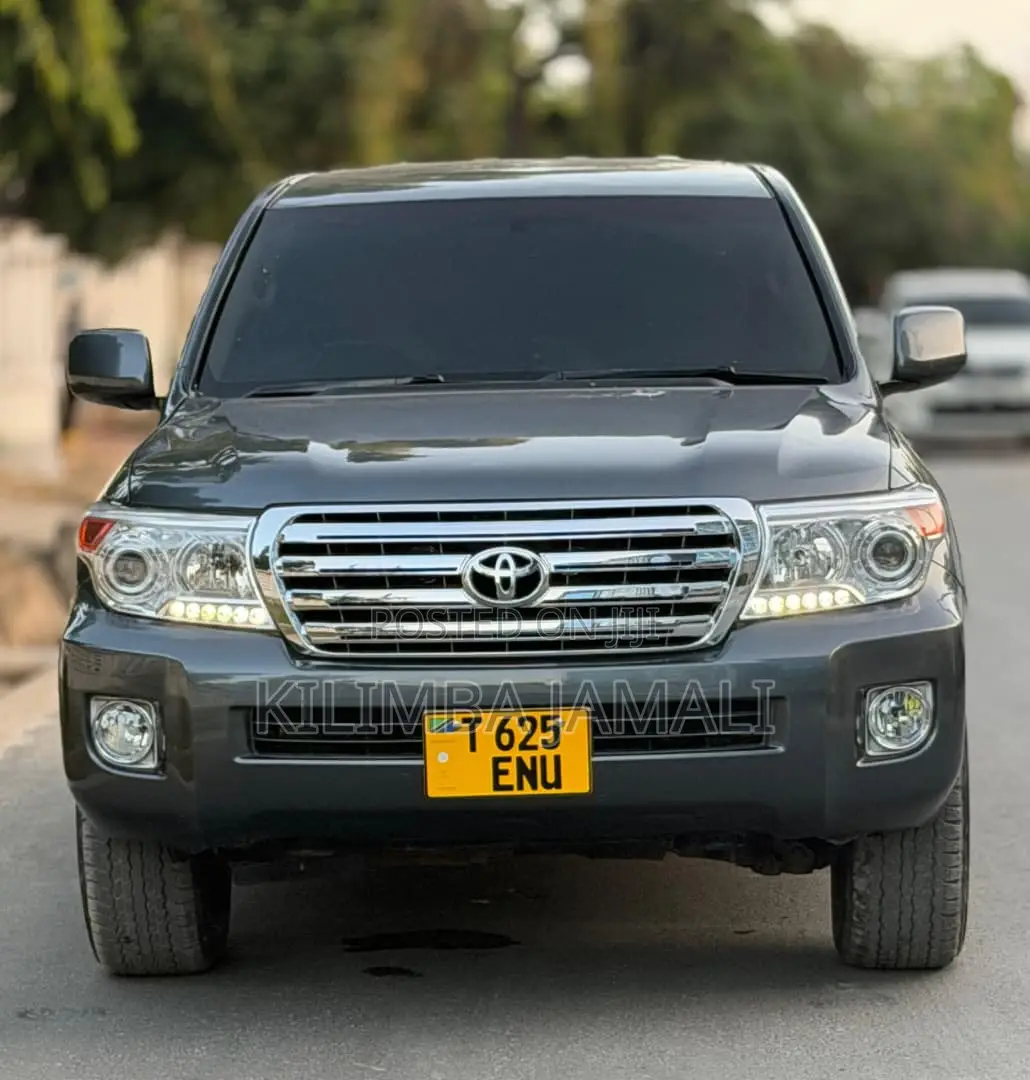 Toyota Land Cruiser 2015 Gray