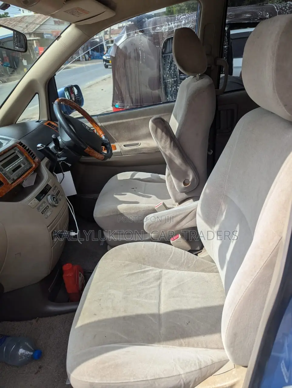 Toyota Noah 2005 Blue