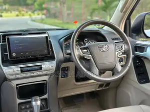 Toyota Land Cruiser Prado 2023 White