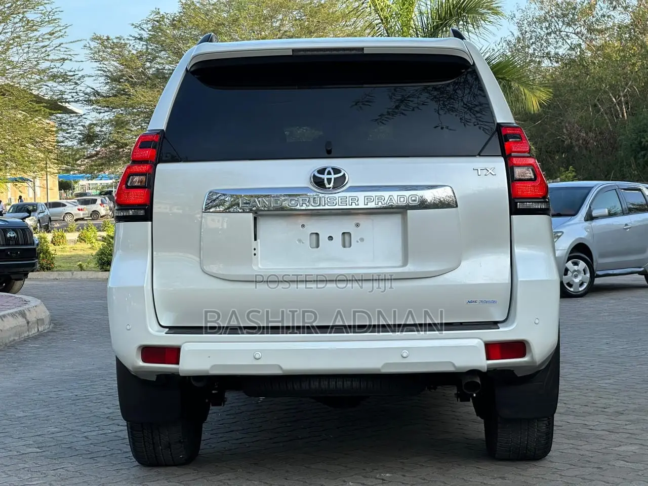 Toyota Land Cruiser Prado 2023 White