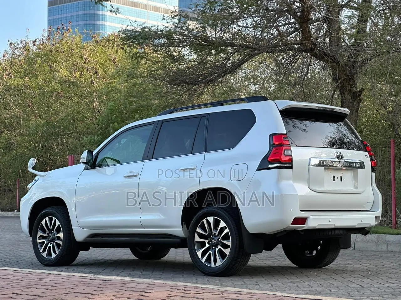Toyota Land Cruiser Prado 2023 White