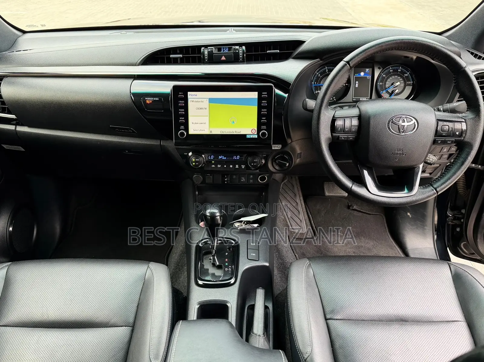 Toyota Hilux 2024 Black