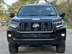 Toyota Land Cruiser Prado 2.8 2023 Matt Black