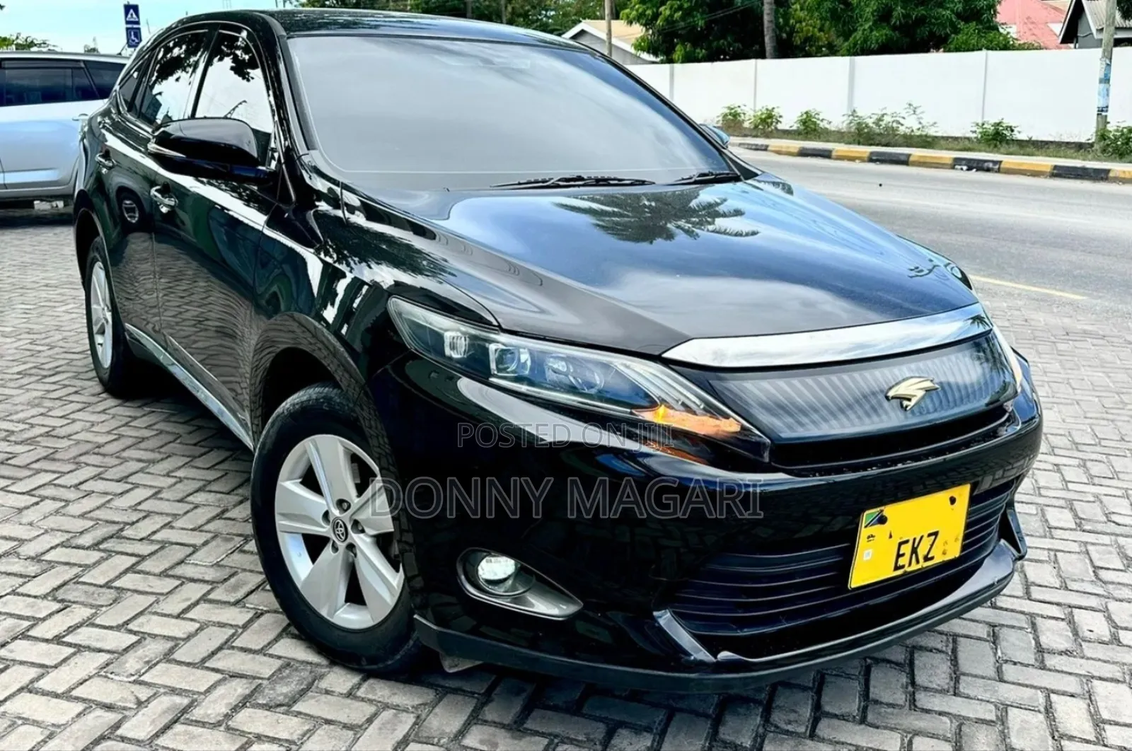 Toyota Harrier 2016 Black