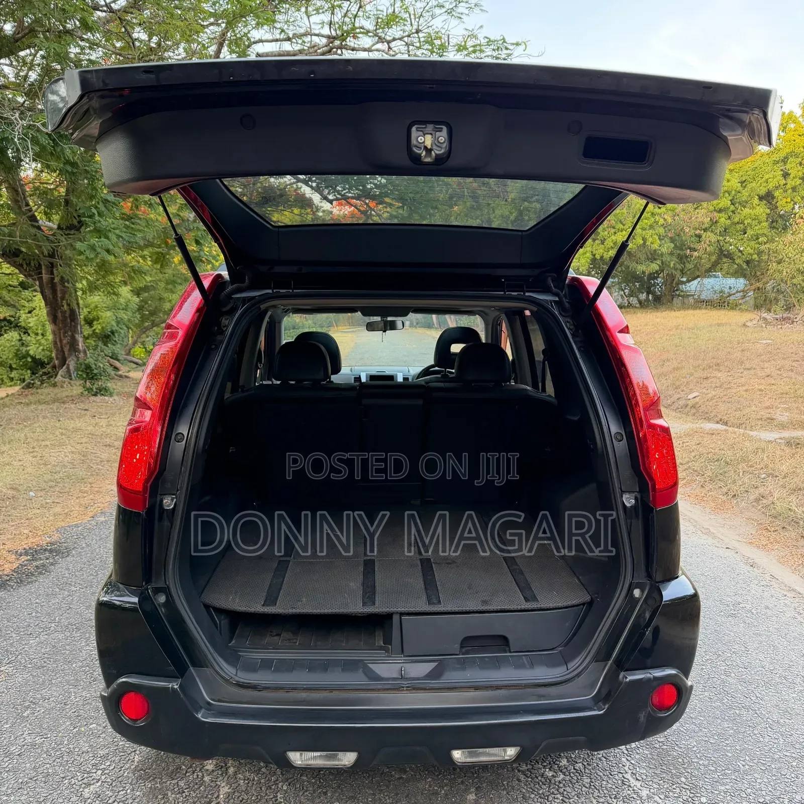 Nissan X-Trail 2012 Black