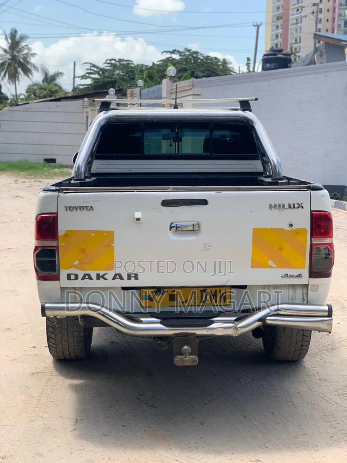 Toyota Hilux 2020 White