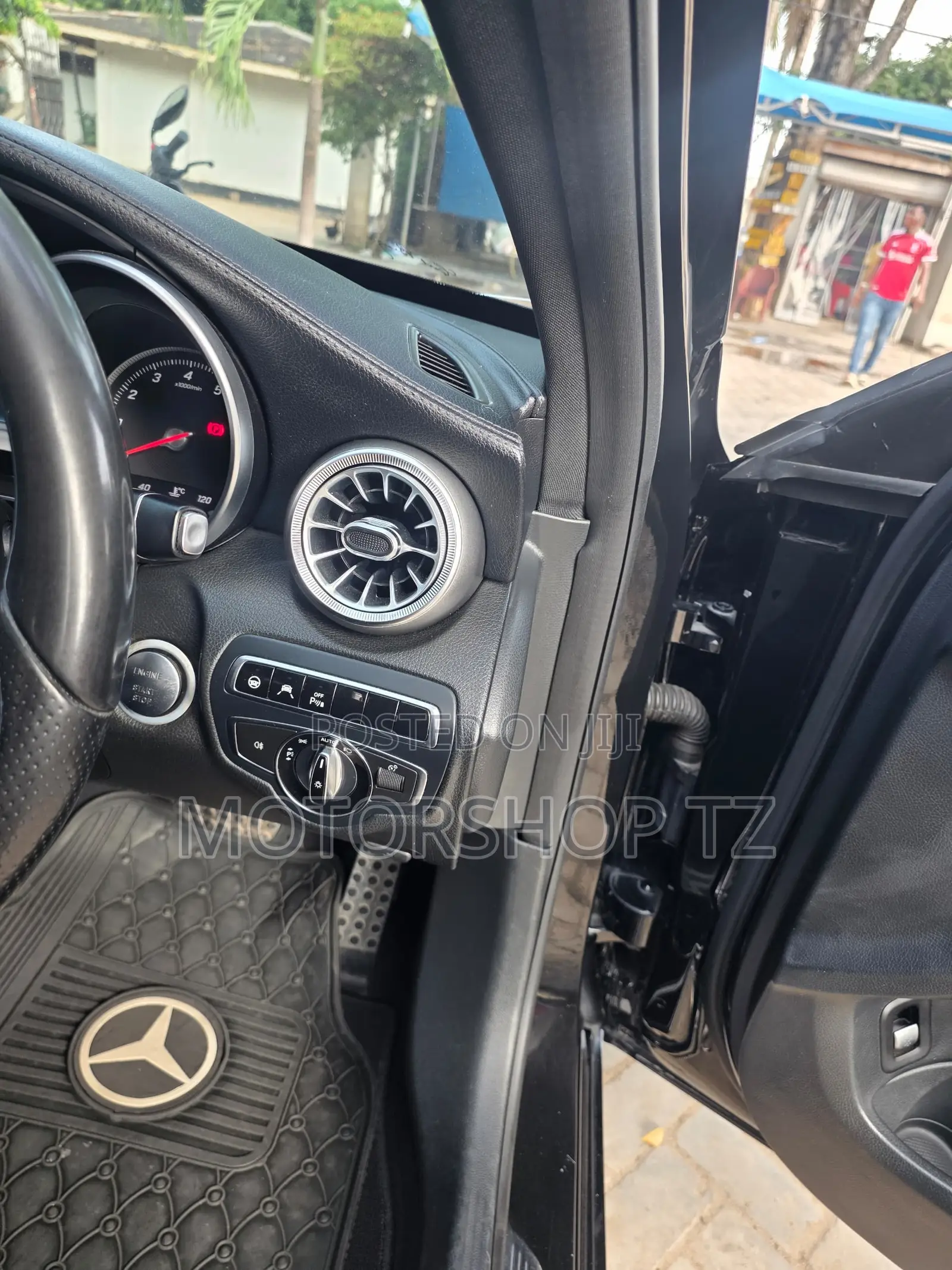 Mercedes-Benz C200 2015 Black
