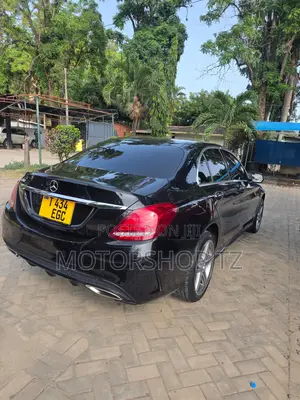 Mercedes-Benz C200 2015 Black