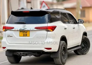 Toyota Fortuner 2017 White