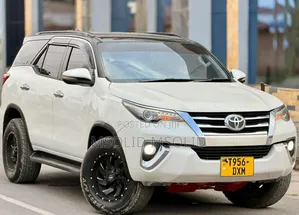 Toyota Fortuner 2017 White