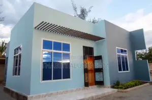 Fundi Mzoefu Wa Aluminium and PVC