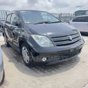 Toyota IST 2004 Black