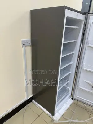 *Hisense Upright Freezer Rs189dr*(Freezer Ya Kusimama )* *Ujazo 190l