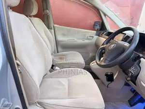 Toyota Corolla Spacio 2005 Silver