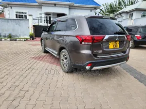 Mitsubishi Outlander 2015 Gray