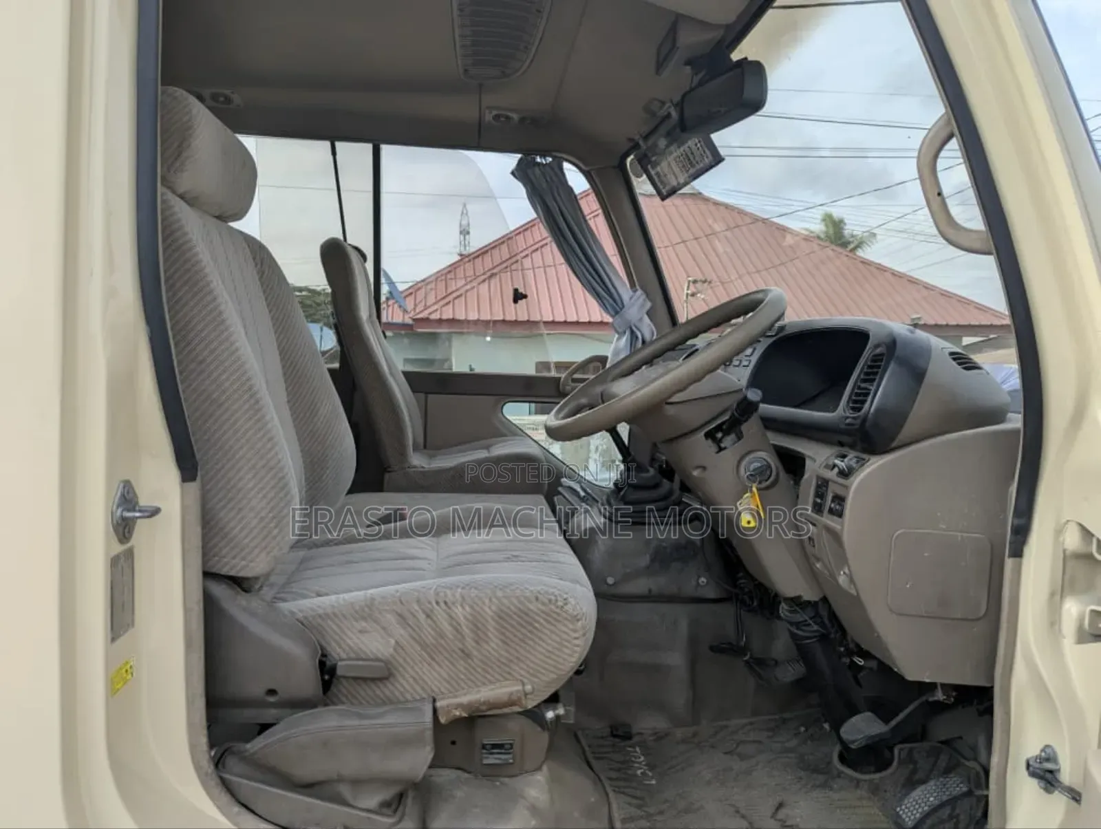 Toyota Coaster 1999 Yellow