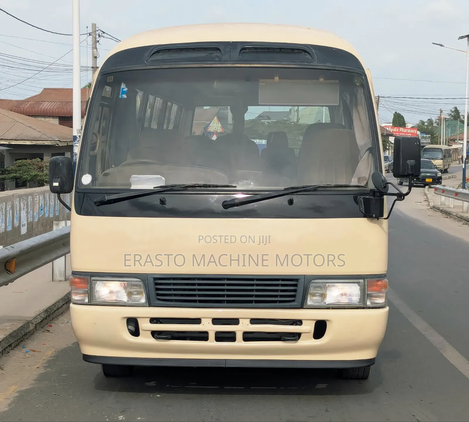 Toyota Coaster 1999 Yellow