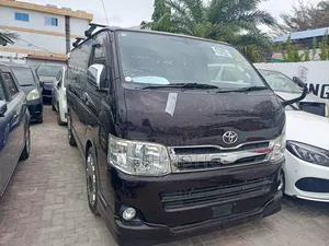 Toyota HiAce 2010 Maroon