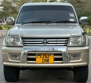 Toyota Land Cruiser Prado 2001 Gold
