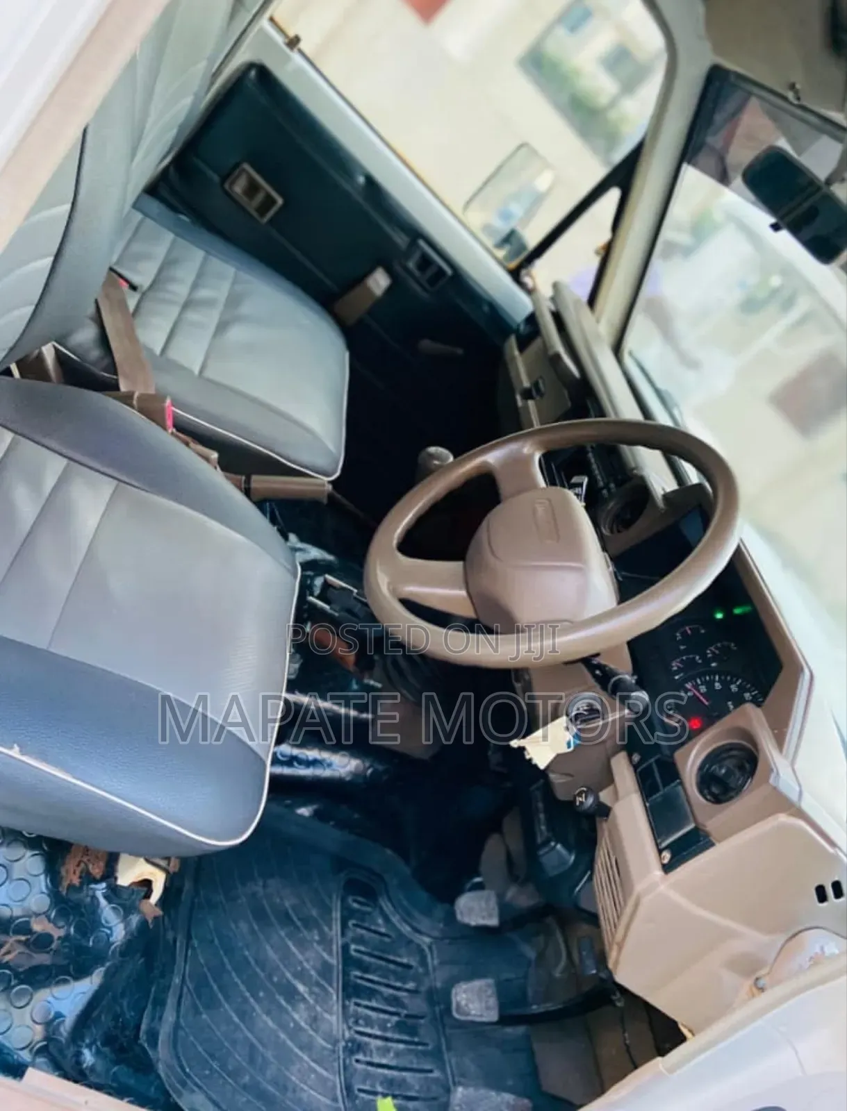 Toyota Land Cruiser 100 4.2 2008 White